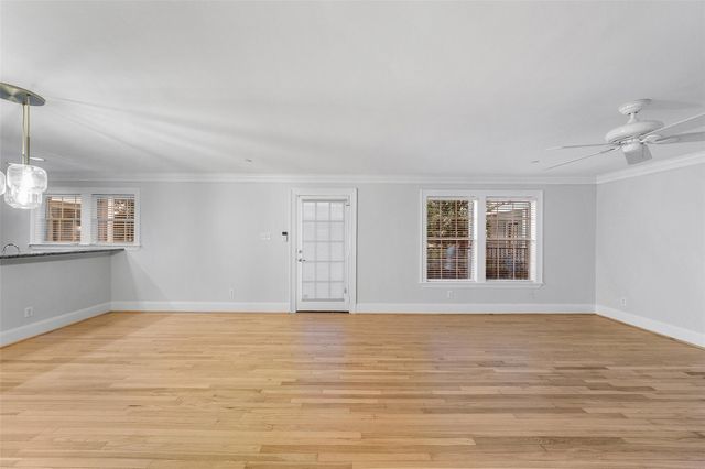 1621 Heights Boulevard 3, Houston, TX 77008