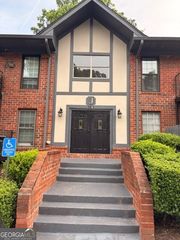 6851 Roswell Road J2, Sandy Springs, GA 30328