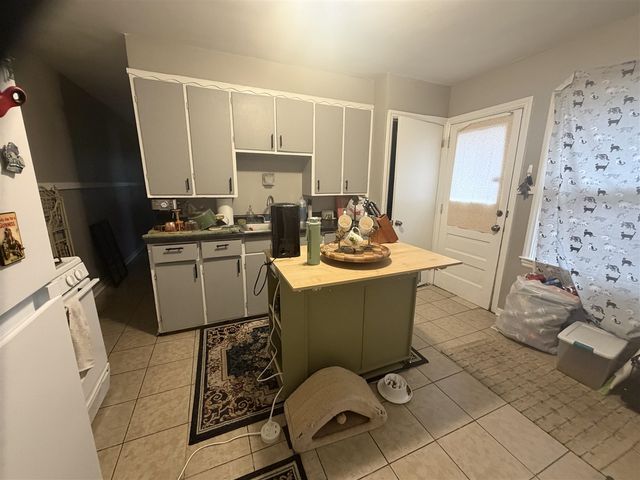 1714 Eastern Avenue, Grand Rapids, MI 49507