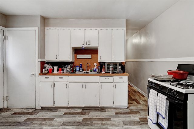 1714 Eastern Avenue, Grand Rapids, MI 49507