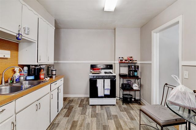 1714 Eastern Avenue, Grand Rapids, MI 49507
