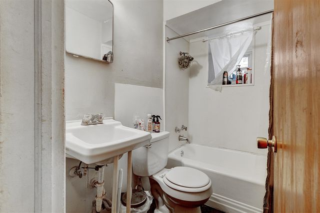 1714 Eastern Avenue, Grand Rapids, MI 49507