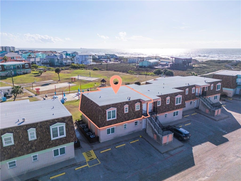 700 Island Retreat 32, Port Aransas, TX 78373 — exterior