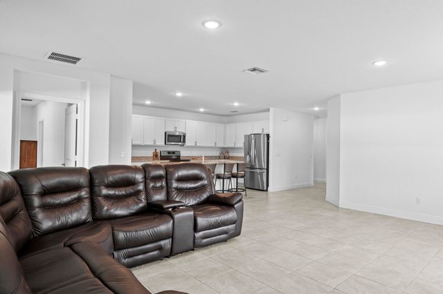 4636 SW Lassiter Terrace, Port St. Lucie, Port St Lucie, FL 34953