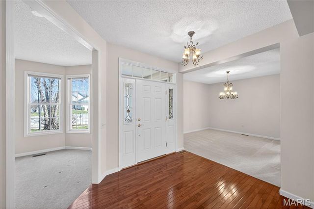 2098 Hawks Landing Drive S, Lake St Louis, MO 63367