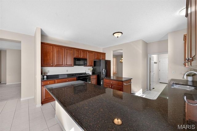 2098 Hawks Landing Drive S, Lake St Louis, MO 63367