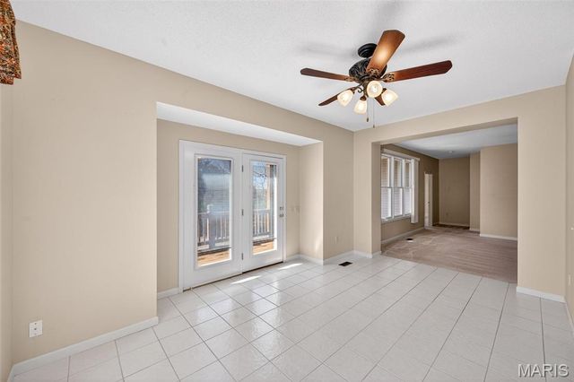 2098 Hawks Landing Drive S, Lake St Louis, MO 63367