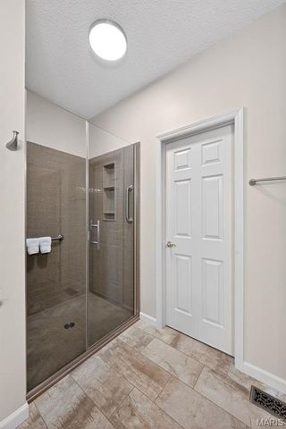 2098 Hawks Landing Drive S, Lake St Louis, MO 63367