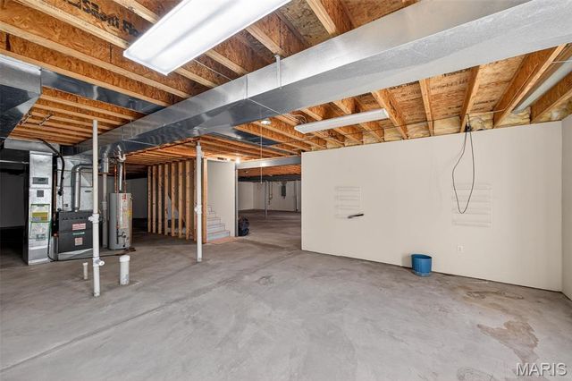 2098 Hawks Landing Drive S, Lake St Louis, MO 63367