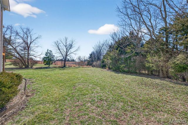 2098 Hawks Landing Drive S, Lake St Louis, MO 63367