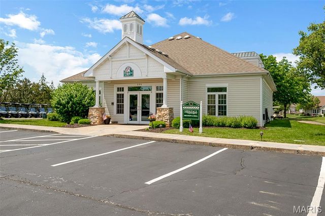 2098 Hawks Landing Drive S, Lake St Louis, MO 63367