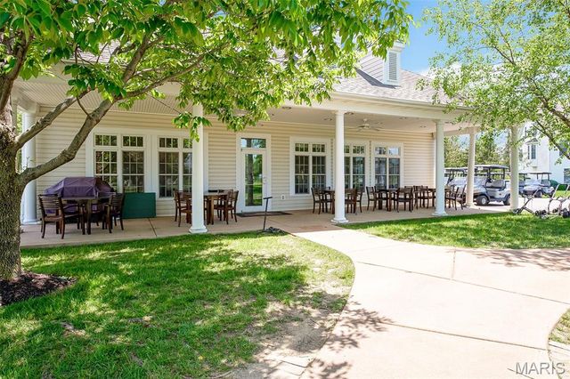 2098 Hawks Landing Drive S, Lake St Louis, MO 63367