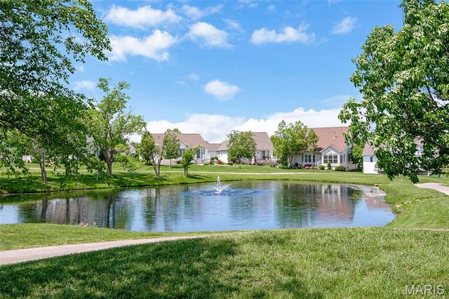 2098 Hawks Landing Drive S, Lake St Louis, MO 63367