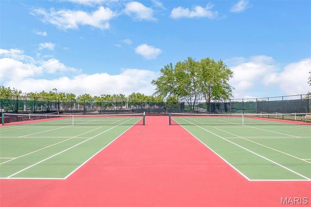 2098 Hawks Landing Drive S, Lake St Louis, MO 63367