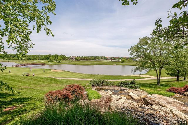 2098 Hawks Landing Drive S, Lake St Louis, MO 63367