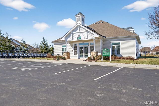 2098 Hawks Landing Drive S, Lake St Louis, MO 63367