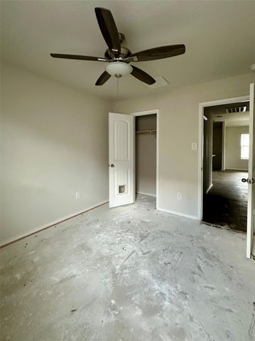 941 Armadillo DR, Seguin, TX 78155