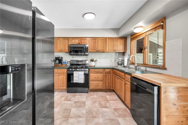 4717 Shriver Road, North Canton, OH 44720