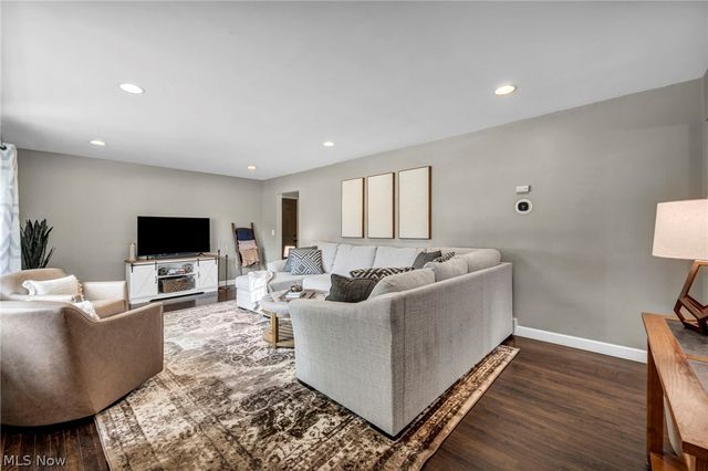4717 Shriver Road, North Canton, OH 44720