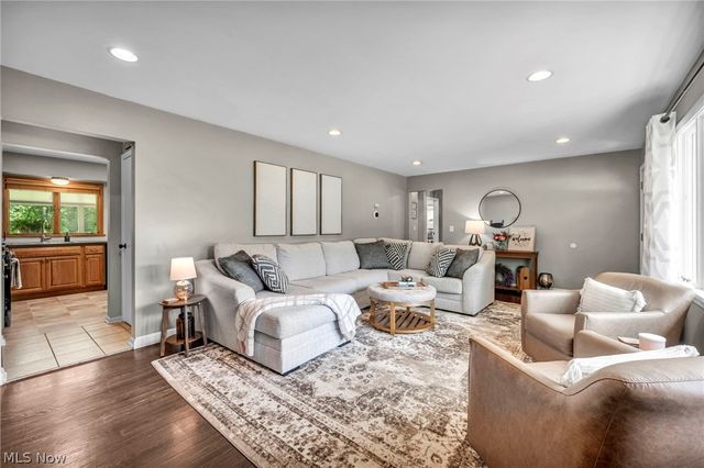 4717 Shriver Road, North Canton, OH 44720