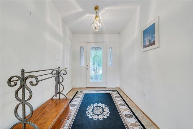 4633 Nevis DR, Salem, VA 24153