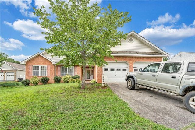 4633 Nevis DR, Salem, VA 24153