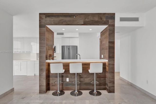 4201 Collins Ave 2301, Miami Beach, FL 33140