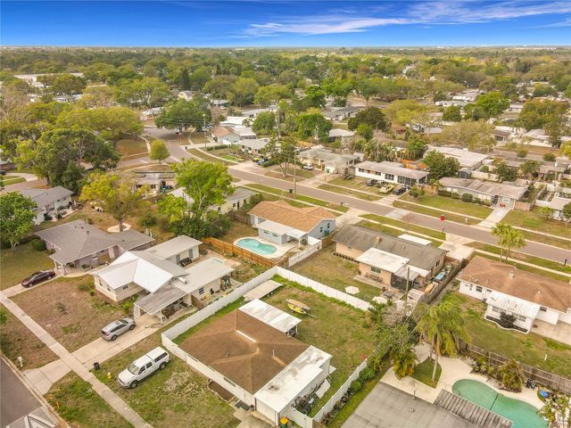 15525 BEDFORD CIRCLE E, Clearwater, FL 33764