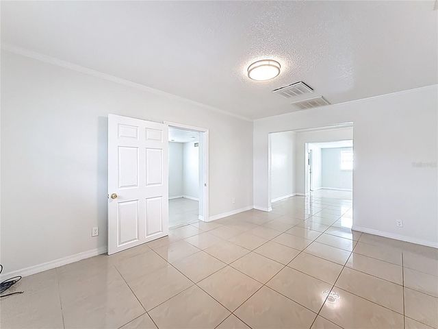 15525 BEDFORD CIRCLE E, Clearwater, FL 33764