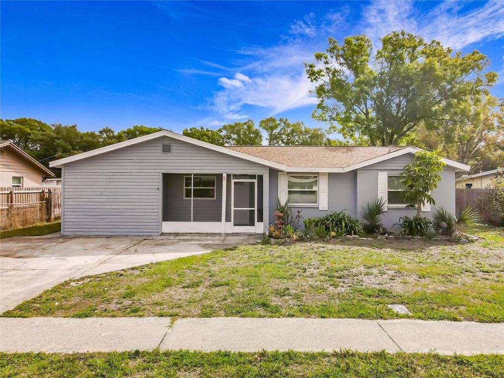 15525 BEDFORD CIRCLE E, Clearwater, FL 33764