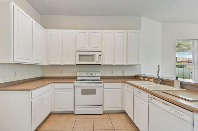 2337 TREYMORE DRIVE, Orlando, FL 32825