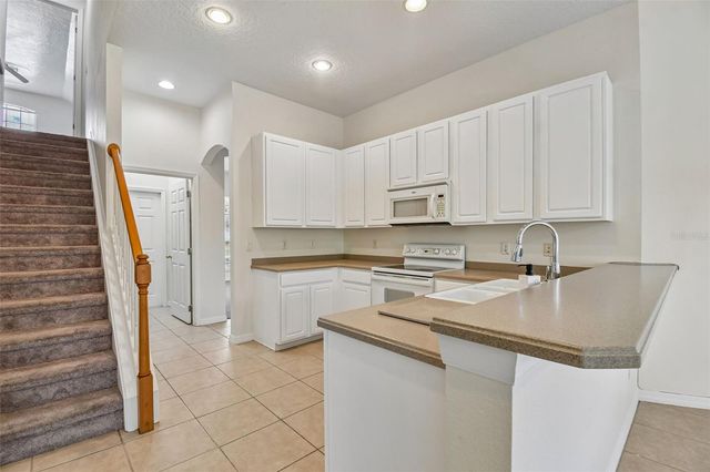 2337 TREYMORE DRIVE, Orlando, FL 32825