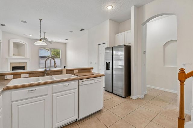 2337 TREYMORE DRIVE, Orlando, FL 32825