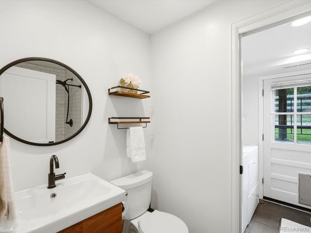 6998 E Long Ave, Centennial, CO 80112