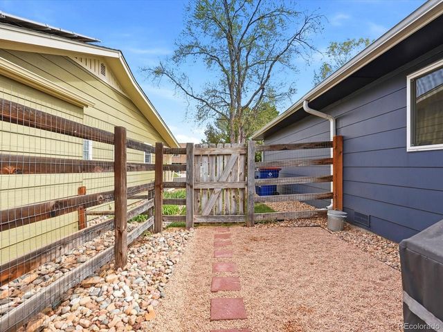 6998 E Long Ave, Centennial, CO 80112