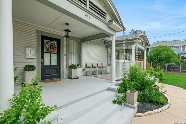 431 Queens Crescent St, San Antonio, TX 78212