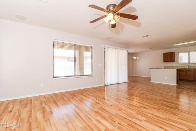 2160 E GREENLEE Avenue, Apache Junction, AZ 85119