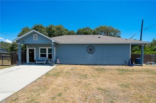 1942 4th St, Ingleside, TX 78362