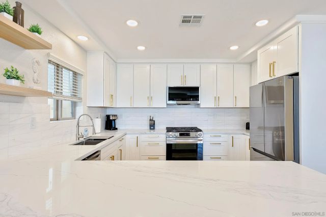 3537 Ocean Front Walk, San Diego, CA 92109