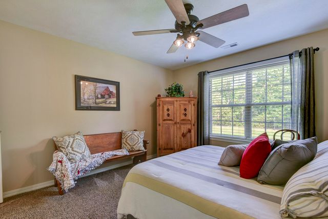 136 Moberly Mill Road, Branson, MO 65616