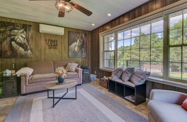 136 Moberly Mill Road, Branson, MO 65616