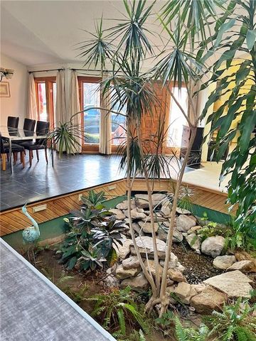 106 Brookview Road, Pittsburg, KS 66762