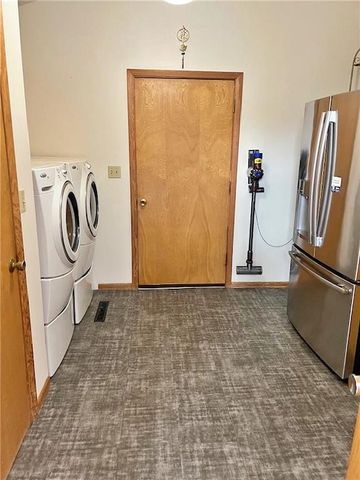 106 Brookview Road, Pittsburg, KS 66762