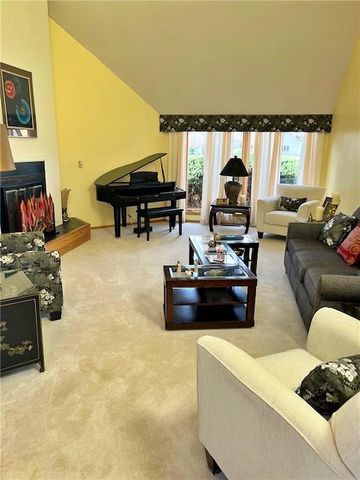 106 Brookview Road, Pittsburg, KS 66762