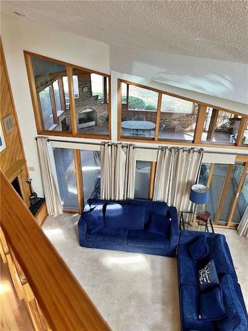 106 Brookview Road, Pittsburg, KS 66762