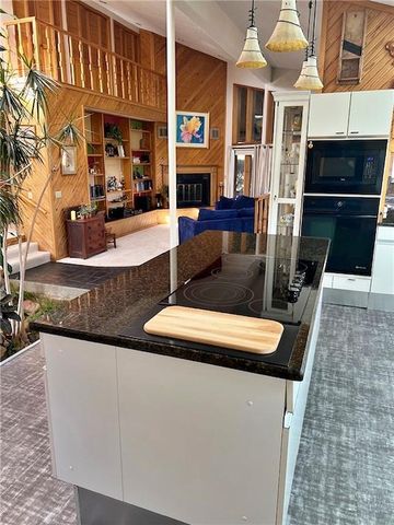 106 Brookview Road, Pittsburg, KS 66762