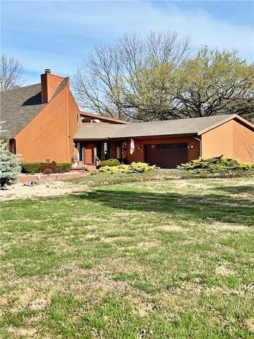 106 Brookview Road, Pittsburg, KS 66762