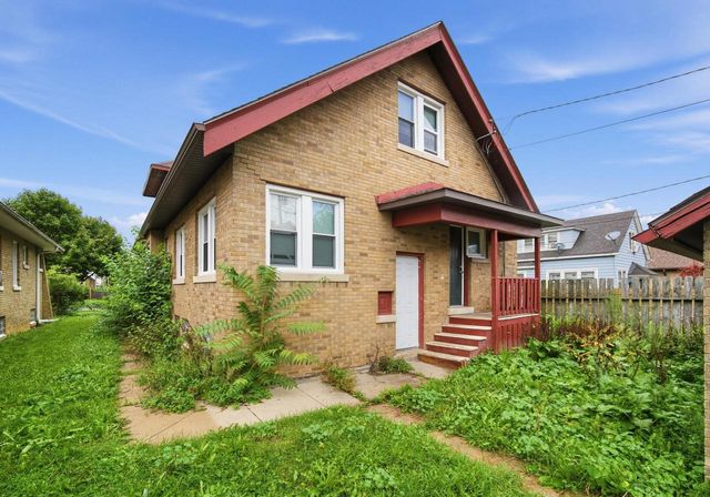 2718 N 46th STREET, Milwaukee, WI 53210