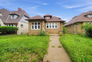 2718 N 46th STREET, Milwaukee, WI 53210