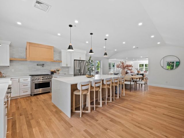 175 West St, Reading, MA 01867